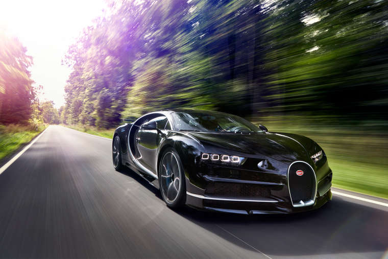 0_1526641708564_2017-Bugatti-Chiron-front-three-quarter-in-motion-03 (1).jpg