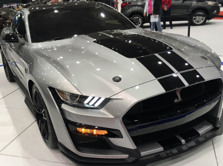 2020-01-17 22_07_27-2020_Ford_Mustang_Shelby_GT500_Coupe,_Cleveland_Auto_Show - Windows Photo Viewer.png