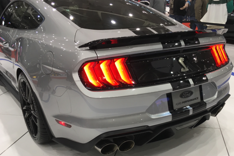 2020-01-17 22_07_39-2020_Ford_Mustang_Shelby_GT500_Coupe,Cleveland_Auto_Show(Rear) - Windows Photo.png