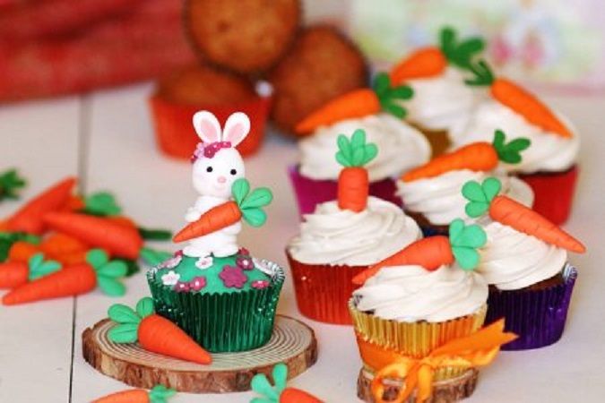 depositphotos_235195096-stock-photo-easter-cupcakes-baked-carrot-decorated.jpg