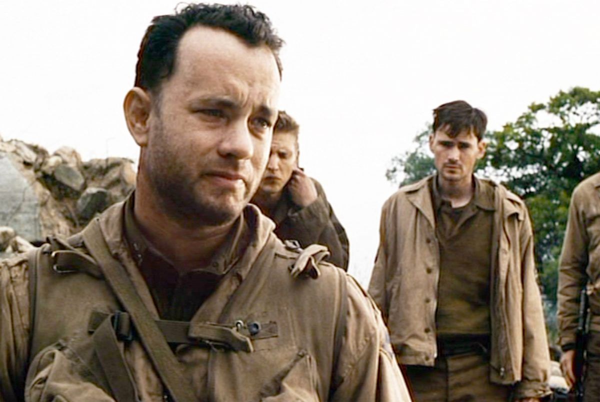 Saving-Private-Ryan-Tom-Hanks-and-Jeremy-Davies-1200x804.jpg