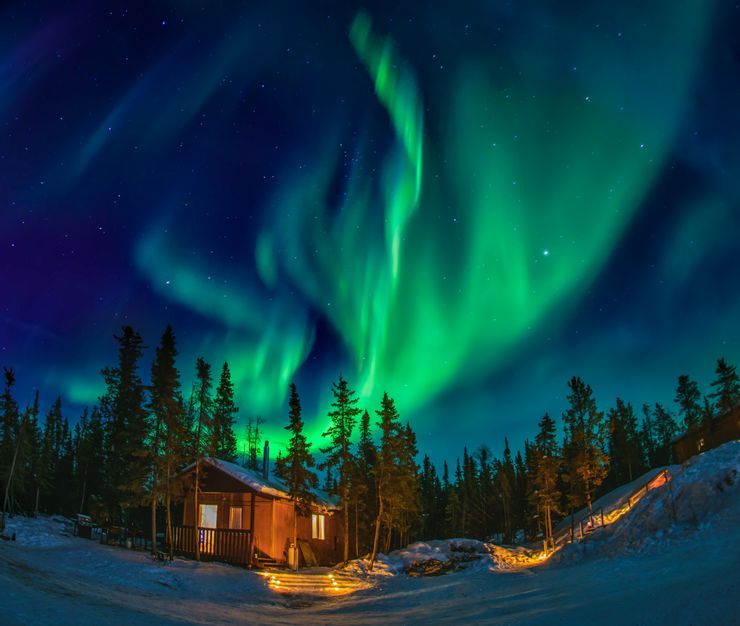 yellowknife-northern-lights.jpg