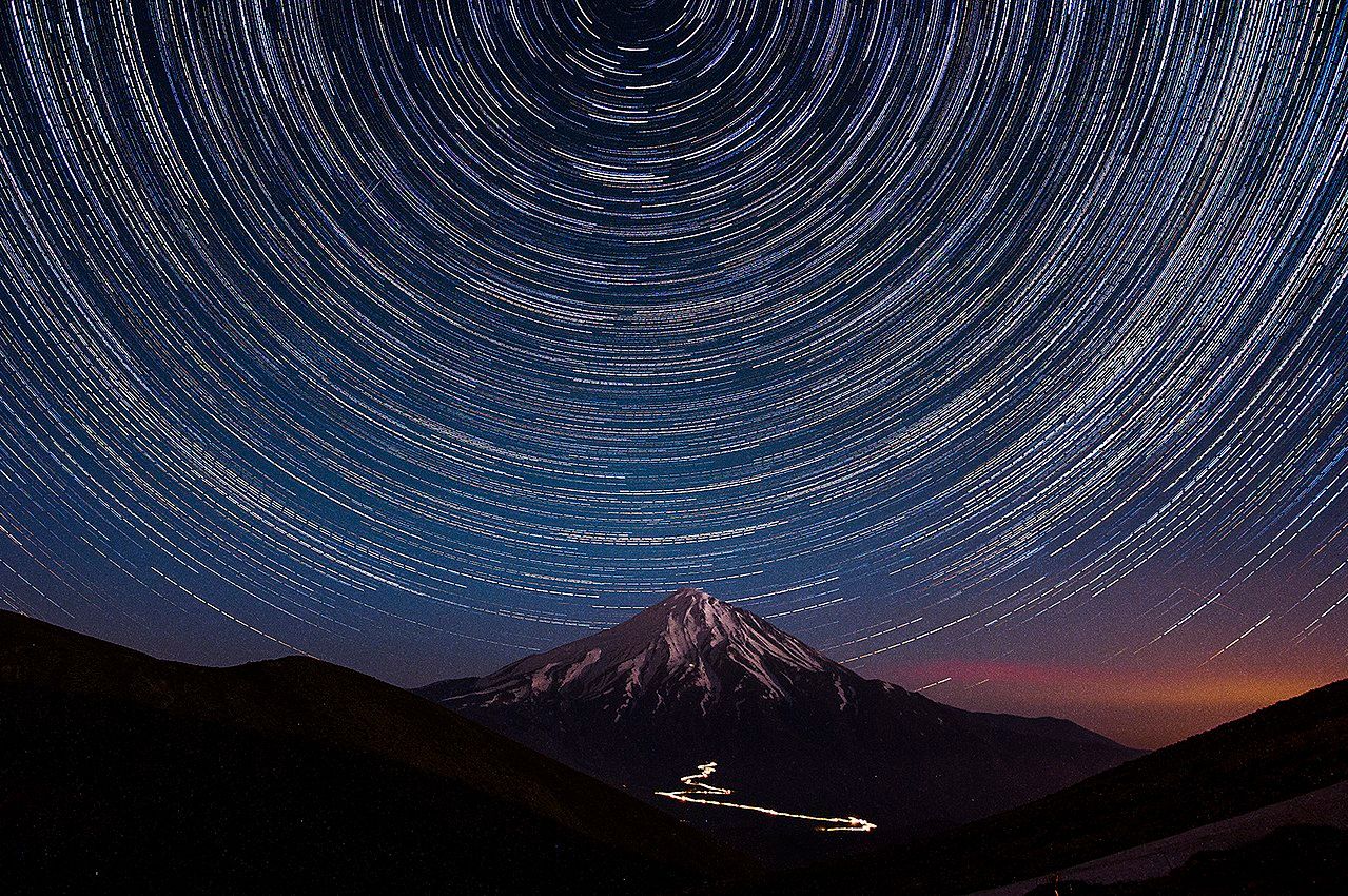 1280px-Damavand_mountain_1.jpg